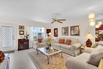 810 Burgundy St in Delray Beach, FL - Building Photo - Building Photo