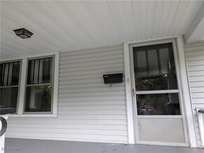 325 Pleasant Ave in Kent, OH - Building Photo - Building Photo