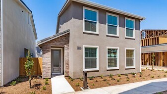 2834 E Tamarind Dr in Fresno, CA - Building Photo