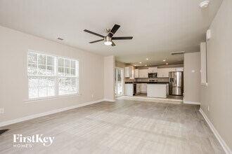 2043 Longshadow St in Rural Hall, NC - Building Photo - Building Photo