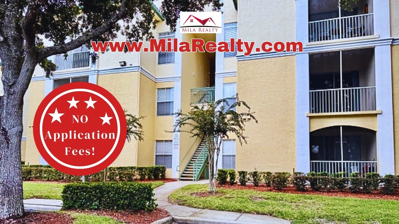 8830 Dunes Ct in Kissimmee, FL - Building Photo