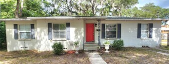 816 SW 9th St in Gainesville, FL - Building Photo