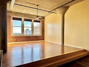 1511 Locust St in St. Louis, MO - Building Photo - Building Photo