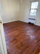 650 Winthrop Dr in Uniondale, NY - Building Photo - Building Photo