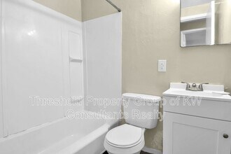 1794 Genessee Ave in Columbus, OH - Building Photo - Building Photo