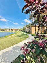 1820 Florida Club Cir in Naples, FL - Foto de edificio - Building Photo