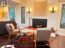 89 Georgian Manor Dr in Collingwood, ON - Building Photo