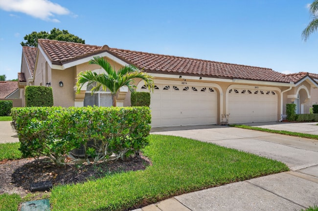 3874 Darston St in Palm Harbor, FL - Foto de edificio - Building Photo