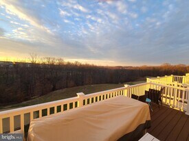 17246 Turnstone Dr in Dumfries, VA - Building Photo