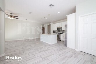 878 Marisa Ln in Kissimmee, FL - Building Photo - Building Photo