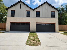 1715 Stonewall St in Greenville, TX - Building Photo