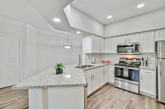 12548 Oxford Park Dr