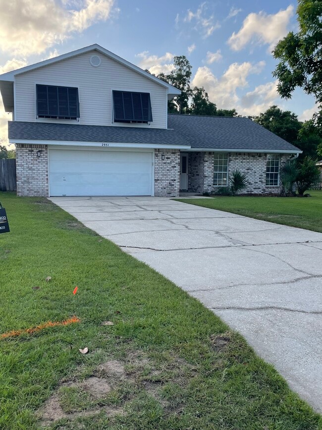 2951 Via Conquistadores
