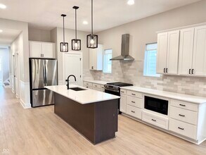 2237 Carrollton Ave in Indianapolis, IN - Building Photo - Building Photo