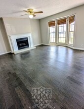 221 Benefield Dr in Smyrna, TN - Building Photo - Building Photo