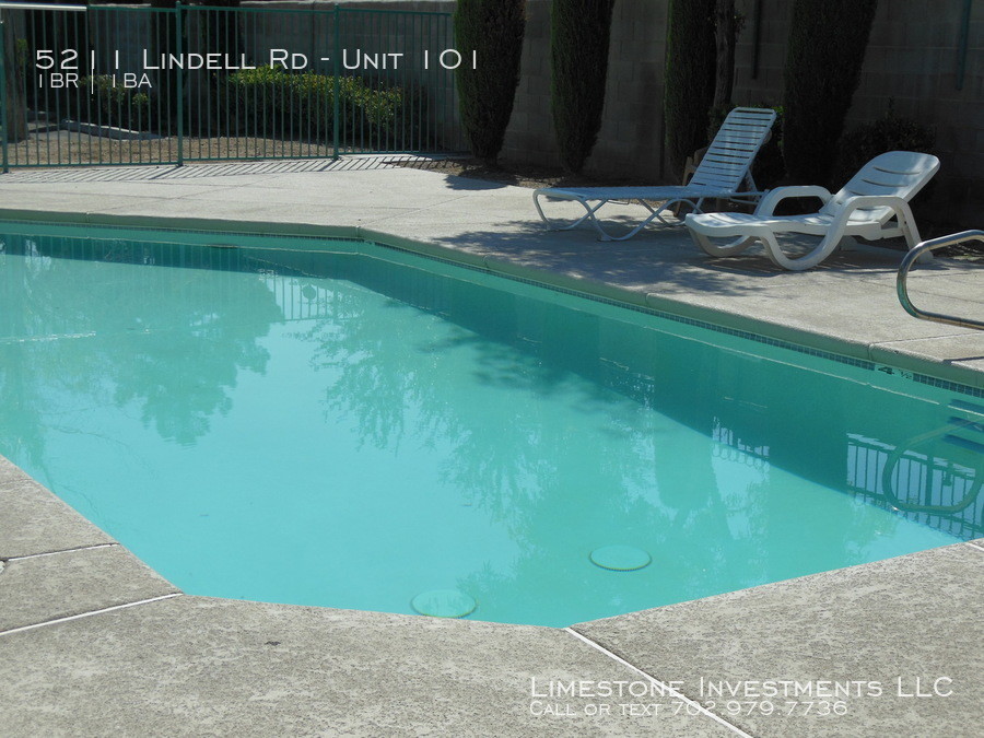 5211 S Lindell Rd-Unit -Unit 101 in Las Vegas, NV - Building Photo
