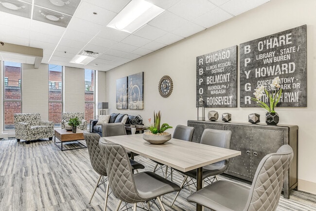 Academy at Drexel in Chicago, IL - Building Photo - Building Photo