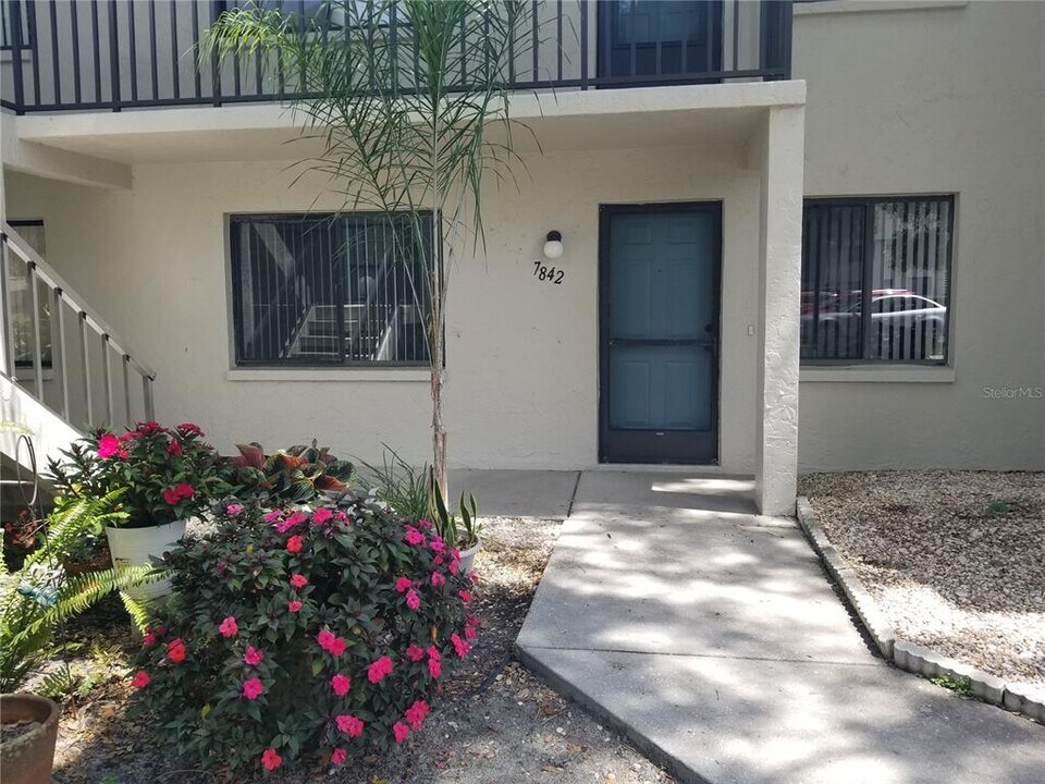 7842 Eagle Creek Dr in Sarasota, FL - Building Photo
