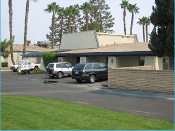 Park Villa Apartments in Bakersfield, CA - Foto de edificio - Building Photo