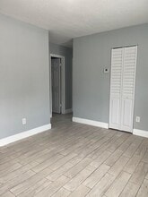 3011 Windsor Ave in West Palm Beach, FL - Building Photo - Building Photo