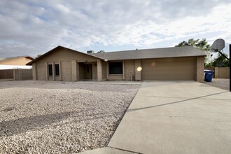 6057 E McLellan Rd in Mesa, AZ - Building Photo - Building Photo