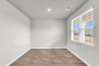 205 Maple Hl Dr in Moncks Corner, SC - Building Photo - Building Photo