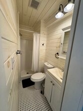 301 W 32nd St, Unit C in Savannah, GA - Building Photo - Building Photo