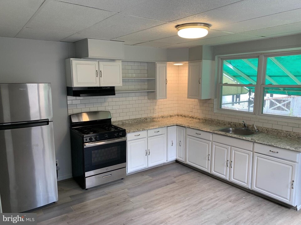 6119 Walton Ave Photo