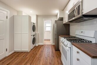 108 Byron St, Unit A in Boston, MA - Building Photo - Building Photo
