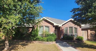 3202 Chelsea Pl in Midland, TX - Building Photo