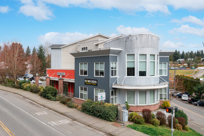 Ballinger Gateway in Shoreline, WA - Foto de edificio - Building Photo