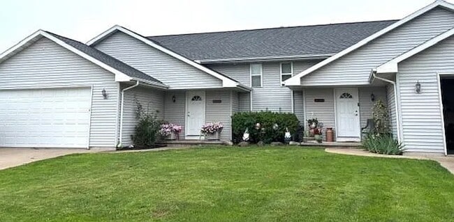 property at 2930 W Glenpark Dr