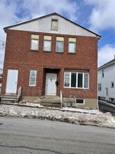 819 Pine St in Endicott, NY - Building Photo - Building Photo