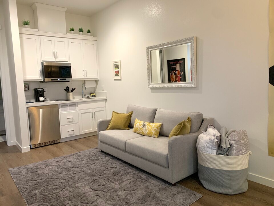 88 Edith St in Petaluma, CA - Building Photo