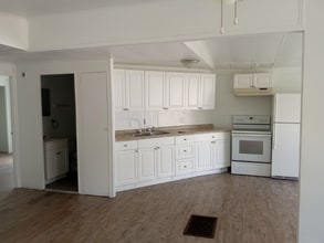 4208 Deeson Rd in Lakeland, FL - Foto de edificio - Building Photo