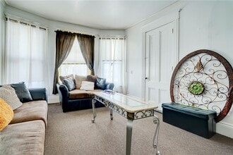 183 Union St N in Rochester, NY - Foto de edificio - Building Photo