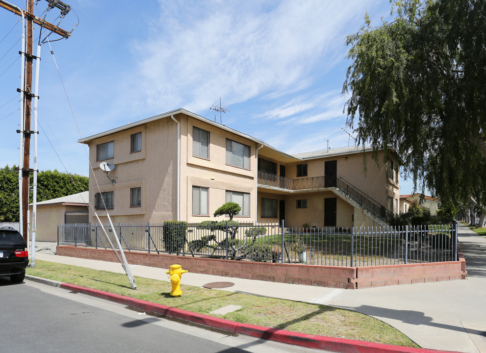 10869 Jefferson Blvd in Culver City, CA - Building Photo