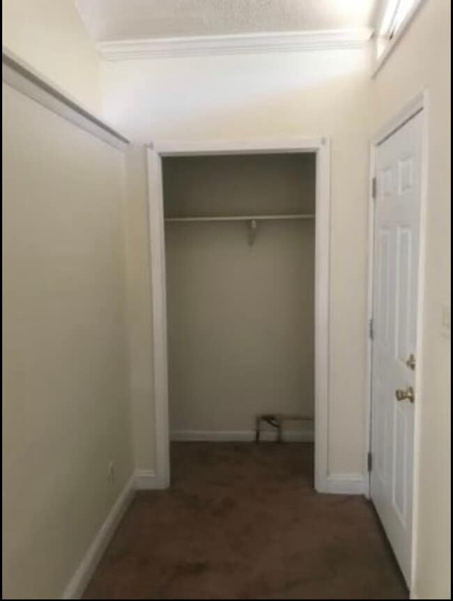 615 Emerald Dr in Fayetteville, NC - Building Photo - Building Photo