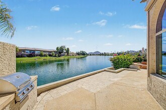 8407 E Del Camino Dr in Scottsdale, AZ - Building Photo - Building Photo