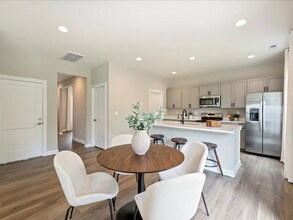 9416 Lawing School Rd in Charlotte, NC - Building Photo - Building Photo