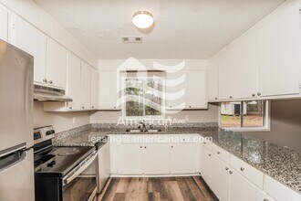 608 Clemson Dr in Warner Robins, GA - Building Photo - Building Photo