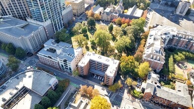 224 N Poplar St in Charlotte, NC - Building Photo - Building Photo