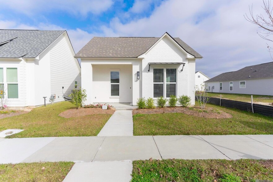 14035 Grand Settlement Blvd in Baton Rouge, LA - Foto de edificio