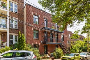 2249-2259 De La Visitation Rue in Montréal, QC - Building Photo