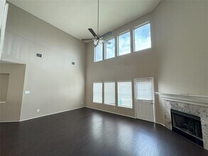 5015 BridgeValley Ct in Spring, TX - Building Photo - Building Photo