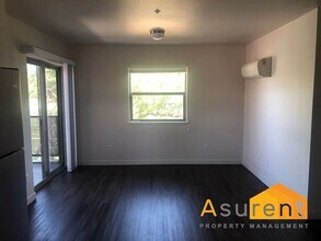 73 S Mountain Ave in Ashland, OR - Building Photo - Building Photo