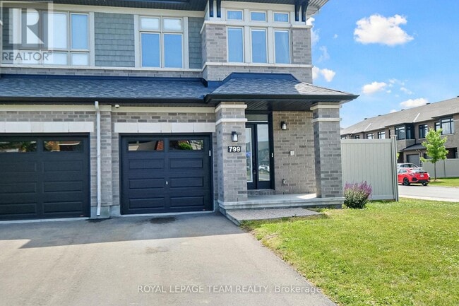 property at 799 Cairn Cres