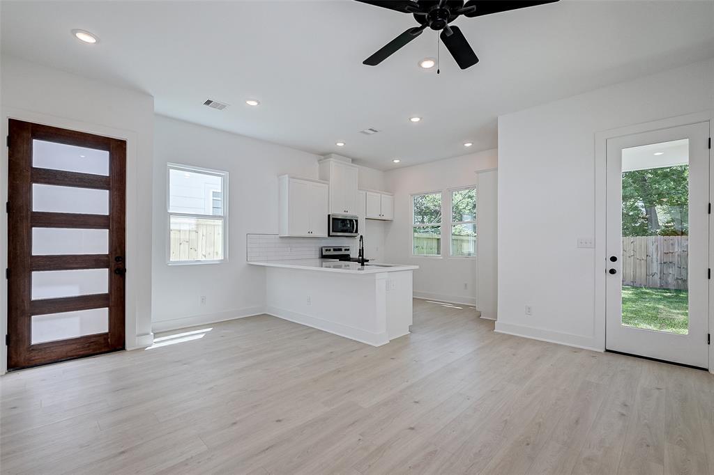 9310 Arledge St Photo