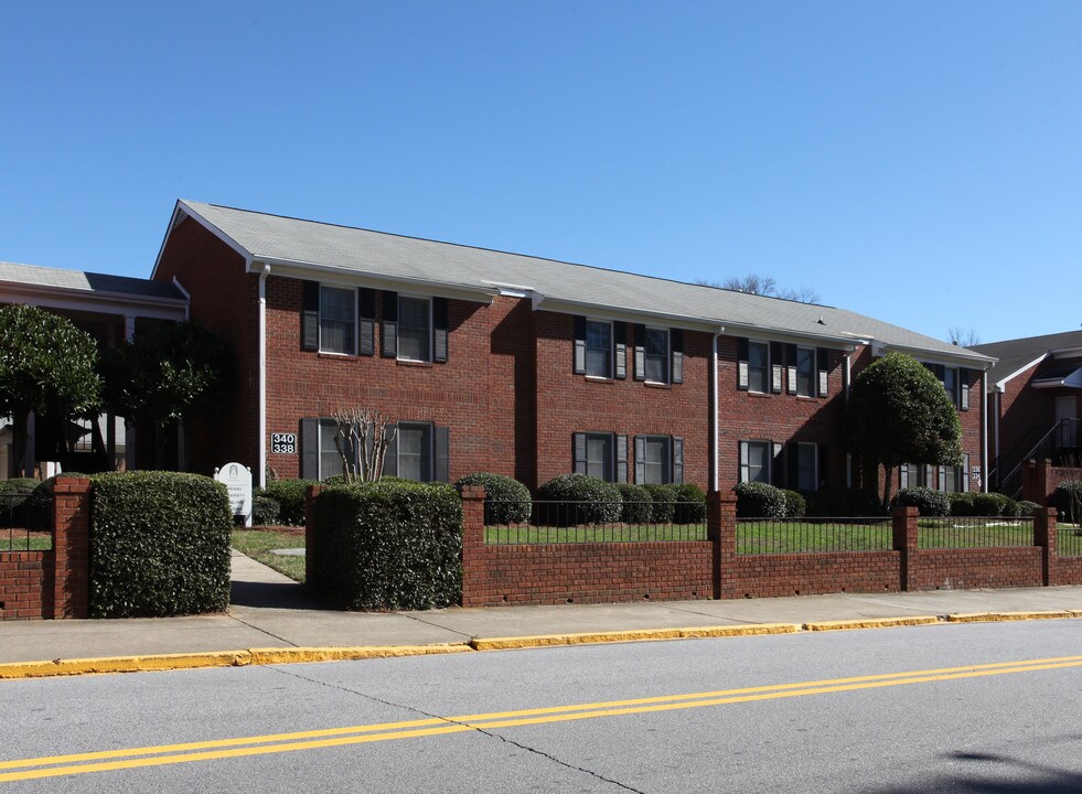 352 Boulevard in Gainesville, GA - Foto de edificio