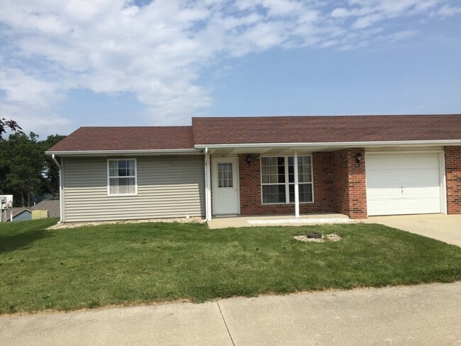 property at 711 W Main St